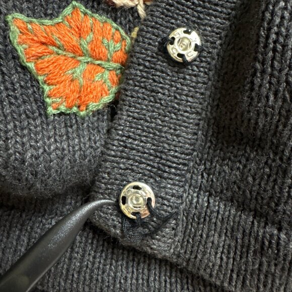 Vintage Bobbie Brooks Womens Gray Fall Cardigan Sweater Embroidered Sz XL 16/18 - Picture 13 of 15